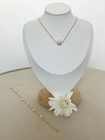 Collier + Pendentif de dos en perles d'eau douce en Gold Filled