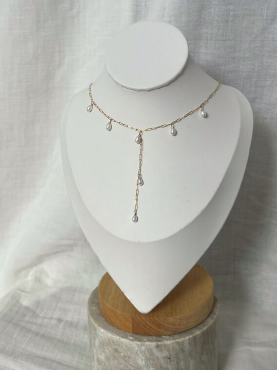 Collier petite ped cravate new 1 Collier en perles d'eau douce en Gold Filled