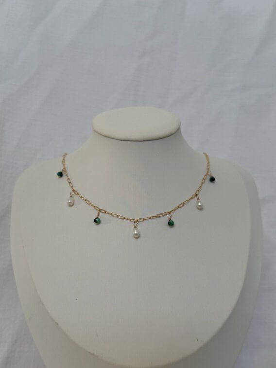 Collier ped et émeraude qui pend New Collier perles d'eau douce et Emeraude en Gold Filled