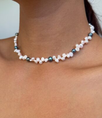 Collier perles d'eau douce grises