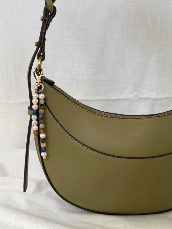 Porte clé/ Bijou de sac perles d'eau douce et perles mixtes
