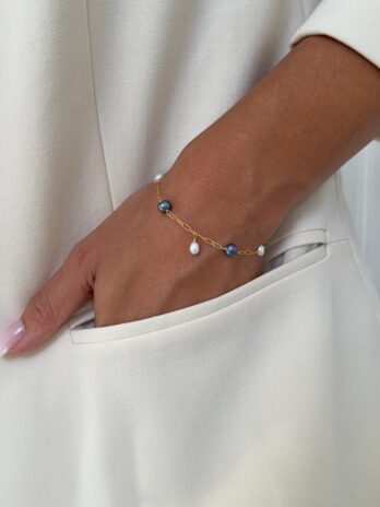 Bracelet perles d'eau douce blanche et bleue en Gold Filled