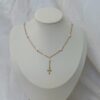 Collier Croix en perles d'eau douce en Gold Filled
