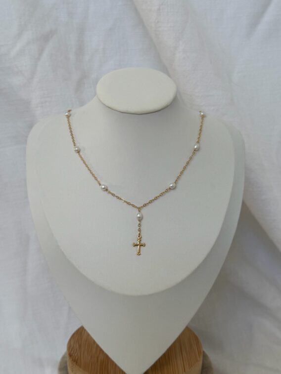 Collier Croix en perles d'eau douce en Gold Filled
